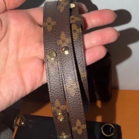 Louis Vuitton LV3 collectible* - Picture 8 of 8